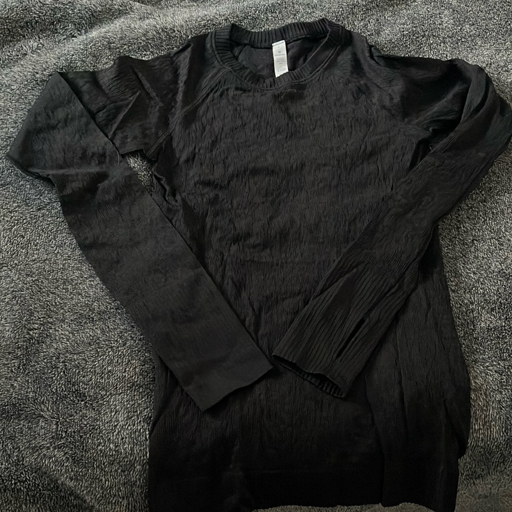 Lululemon long sleeve shirt